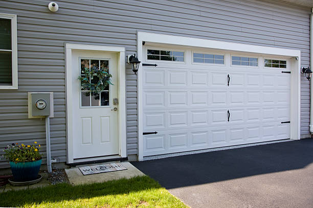 24/7 Emergency Garage Door Installation experts in George Mason, VA
